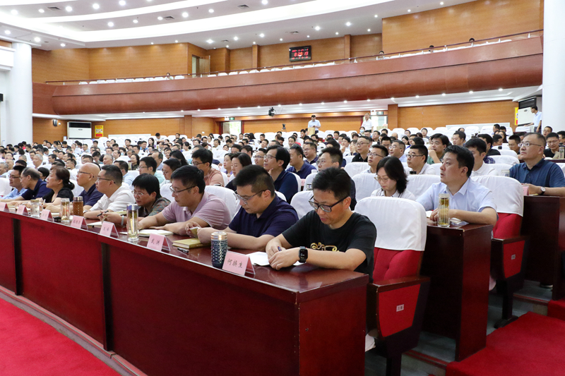 理論教學  攝影：王建峰